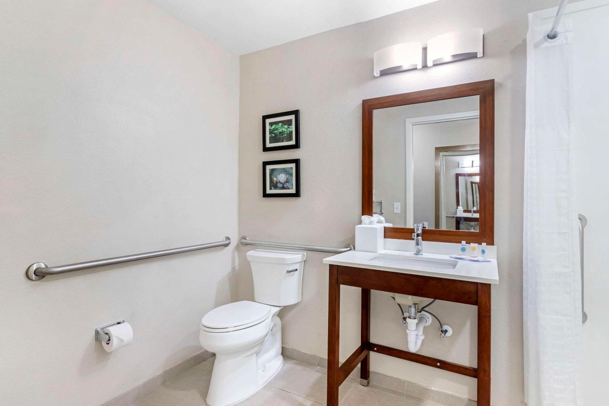 Comfort Inn & Suites Brunswick Esterno foto
